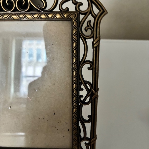 Charming metal 5x7 vintage frame - Picture 3 of 5